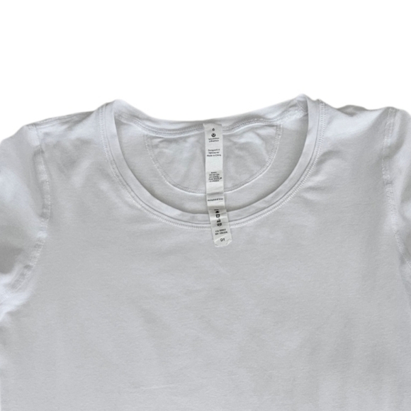 Lululemon Athletica White Short Sleeve Tee - Picture 4 of 6